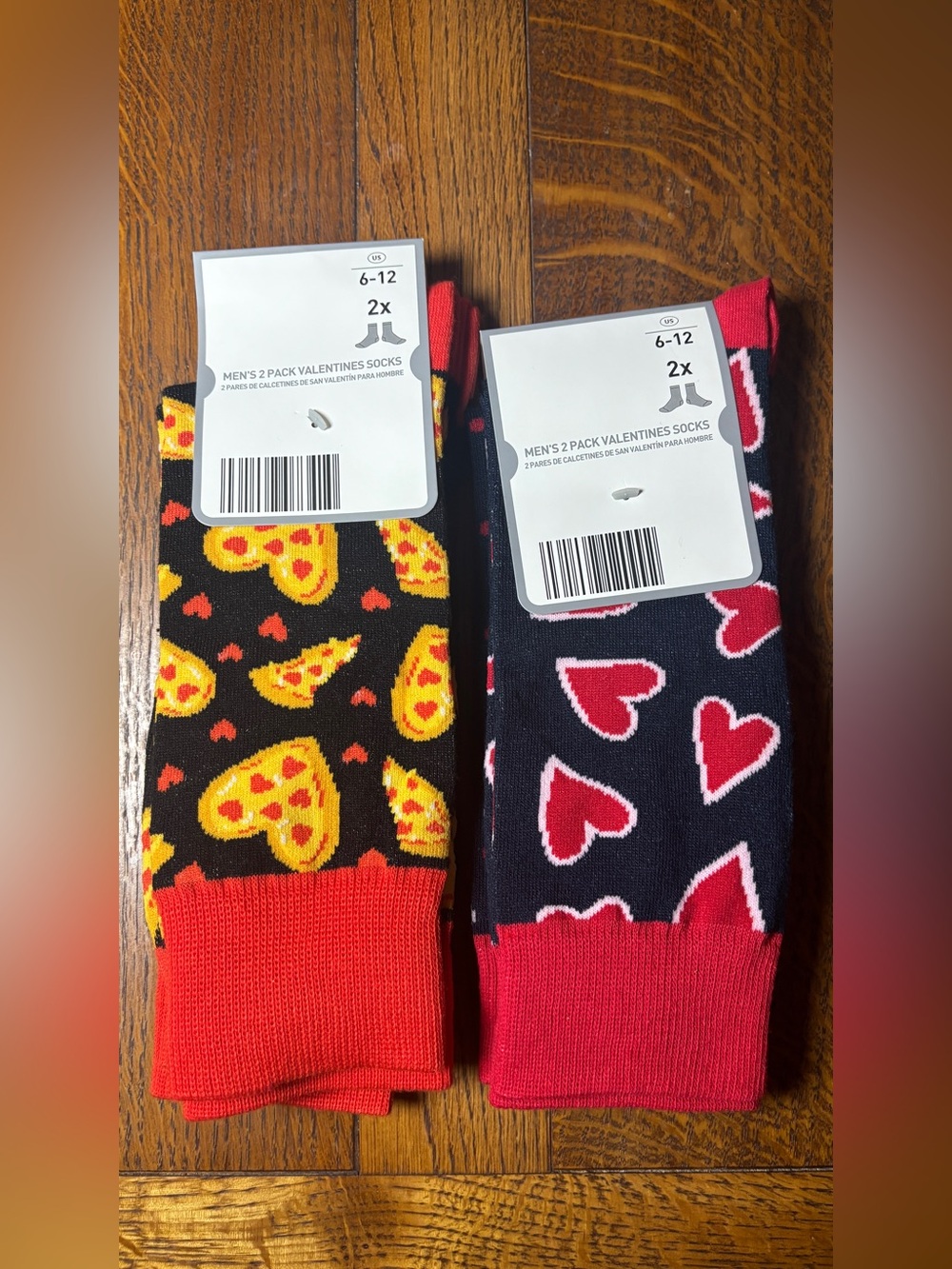 Men’s Valentines Socks - 4 pairs - new with tags